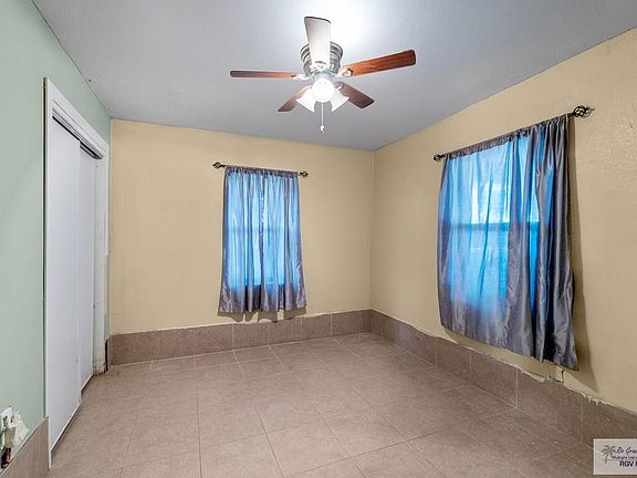 3rd image of 108 N Georgia Ave