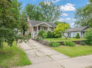 720 E Moneta Ave, Peoria Heights, IL 61616