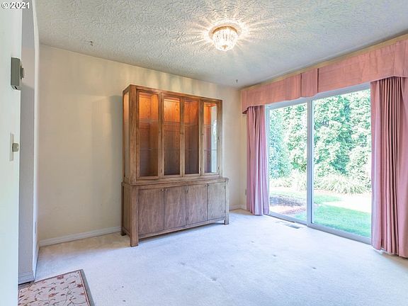 3rd image of 4206 NE 106th Ave