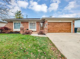 36912 Almont Dr, Sterling Heights, MI 48310