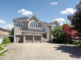 16 Frybrook Cres, Richmond Hill, ON L4B4B8