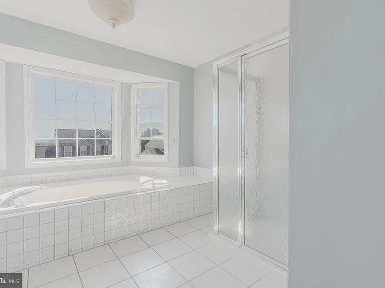 15 Varone Dr — Photo 9