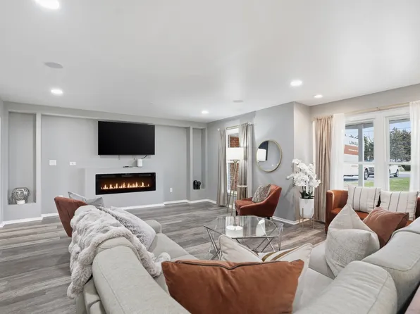 (undisclosed Address), Merrillville, IN 46410