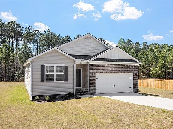 3rd image of 300 Babbling Creek Dr