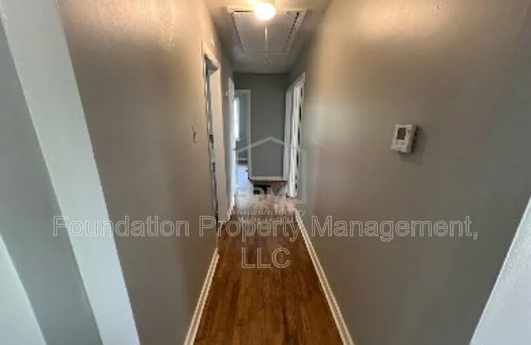 1700 Dabbs Ave — Photo 10