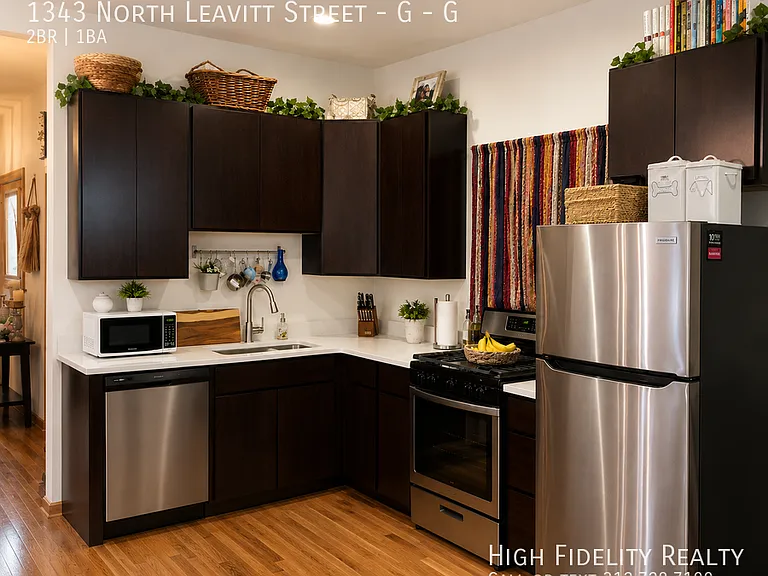 1343 N Leavitt St #G — Photo 4