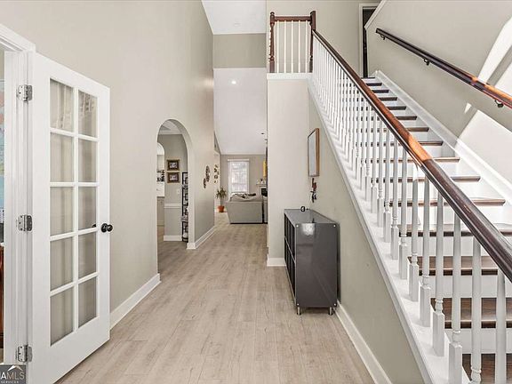 2nd image of 5270 Taylor Rd