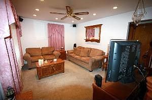 2nd image of 1144 Gress St