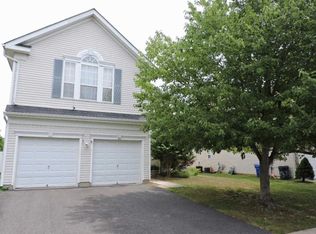 21 Birmingham Dr, Columbus, NJ 08022