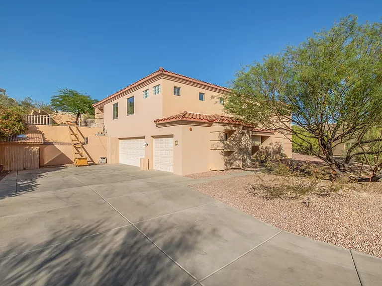 15330 E Walnut Ln — Photo 9