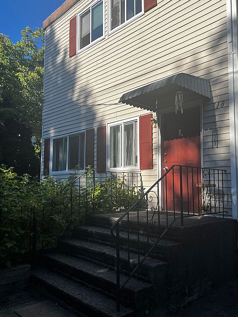 Quiet and convenient location