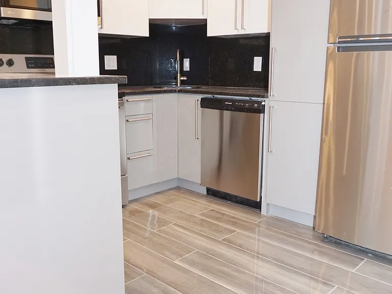 1803 Beacon St #2 — Photo 2