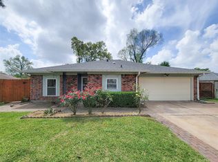 12611 Dermott Dr, Houston, TX 77065