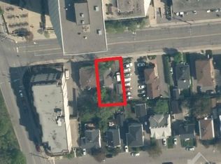 12 McArthur Ave, Ottawa, ON K1L 6R2