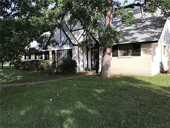4th image of 1524 Sheridan Trl