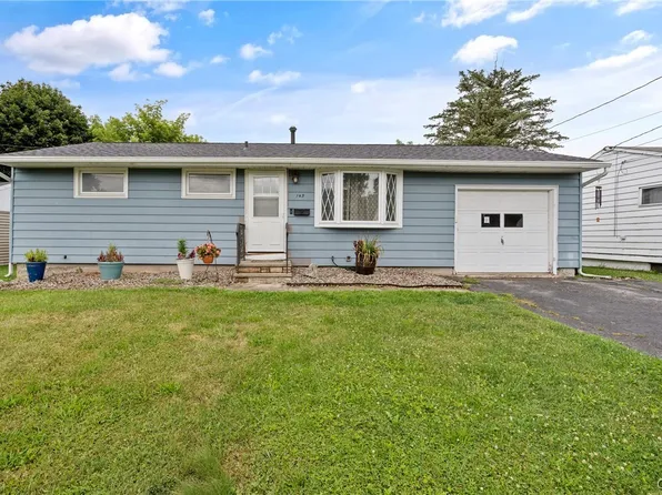 103 Albernathy St, Liverpool, NY 13088