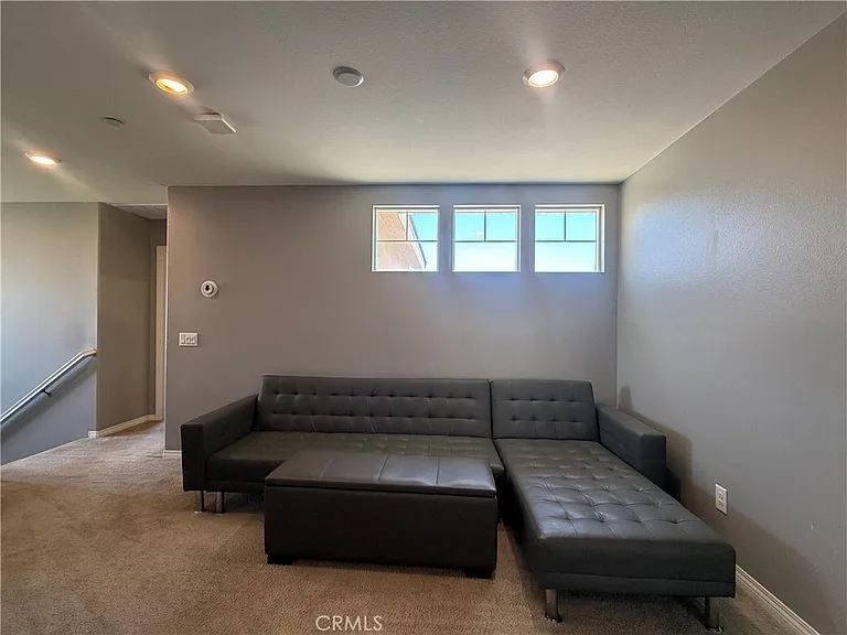 26055 Plumcot Dr — Photo 10