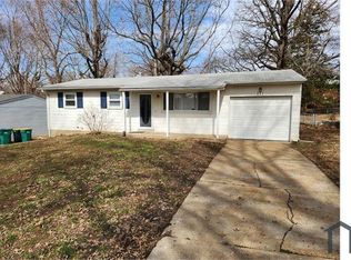 811 Neighbor Ln, Saint Louis, MO 63137