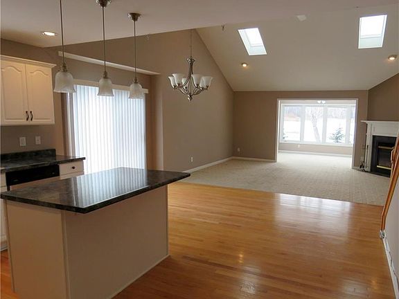 3rd image of 251 White Oak Ter