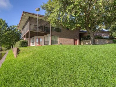 1533 W Lakeshore Cir E, Huntsville, TX, 77340
