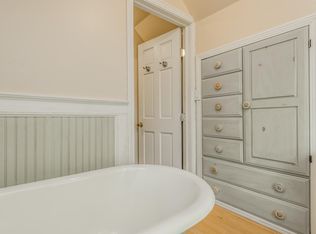 331 Auburn Rd, West Hartford, CT 06119