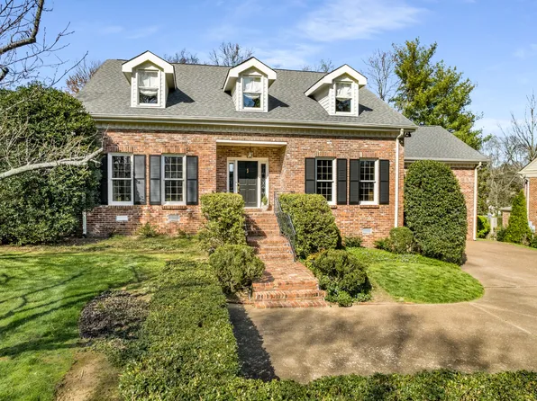 2202 Golf Club Ln, Nashville, TN 37215