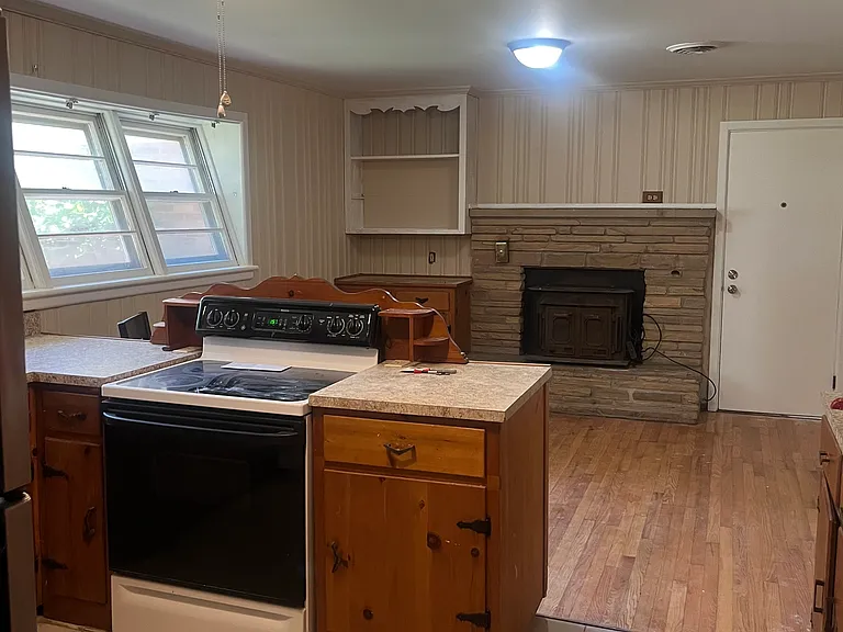 11 Goodwin Rd — Photo 2
