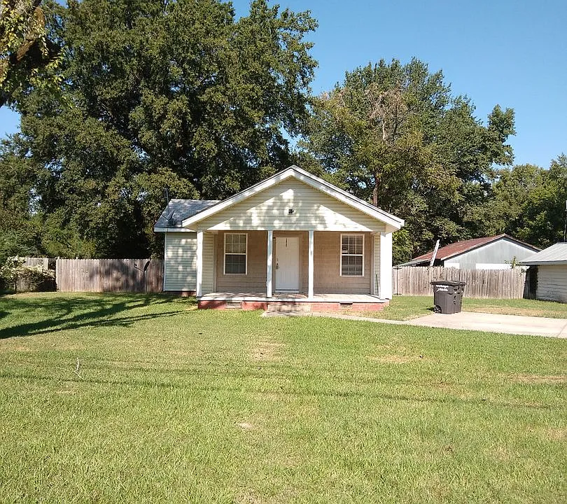 8004 S Highway 161