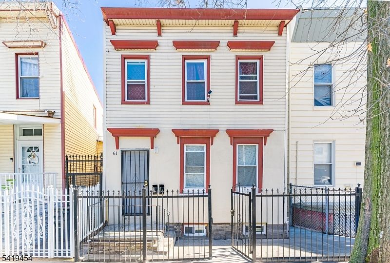 1st image of 61 Cutler St