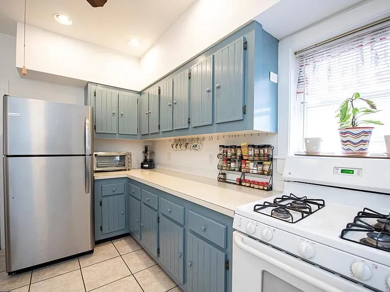 505 Washington Ave #1 — Photo 6