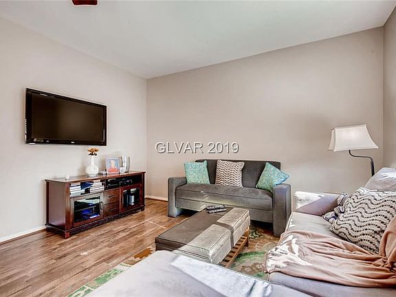 5th image of 10621 Axis Mountain Ct