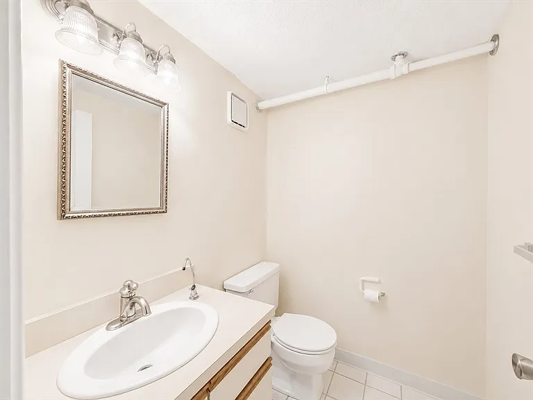 200 Market St #204 — Photo 13