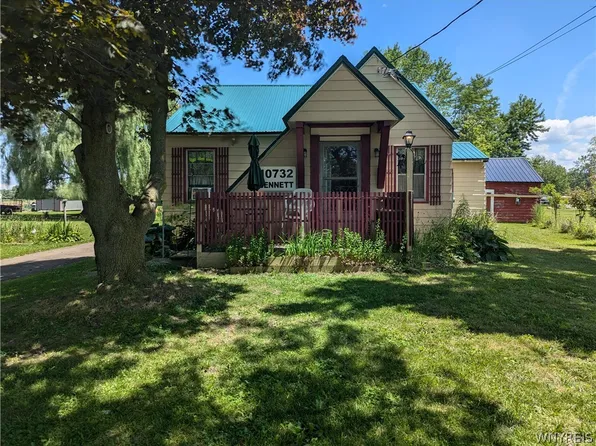 10732 Bennett Rd, Dunkirk, NY 14048