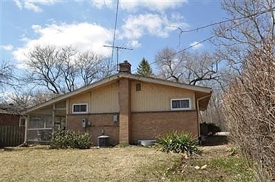 2nd image of 1441 Sunset Ridge Rd