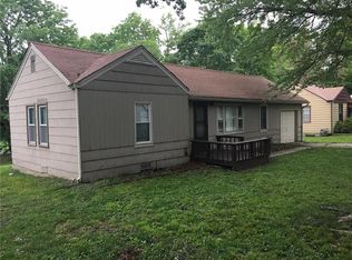 3639 NE 43rd St, Kansas City, MO 64117