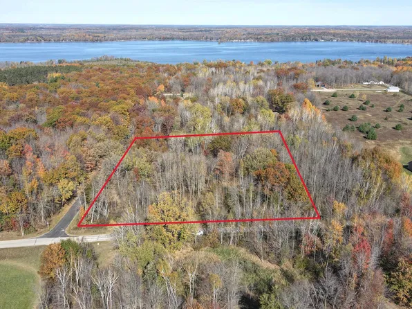 School Forest Ln, Crivitz, WI 54114