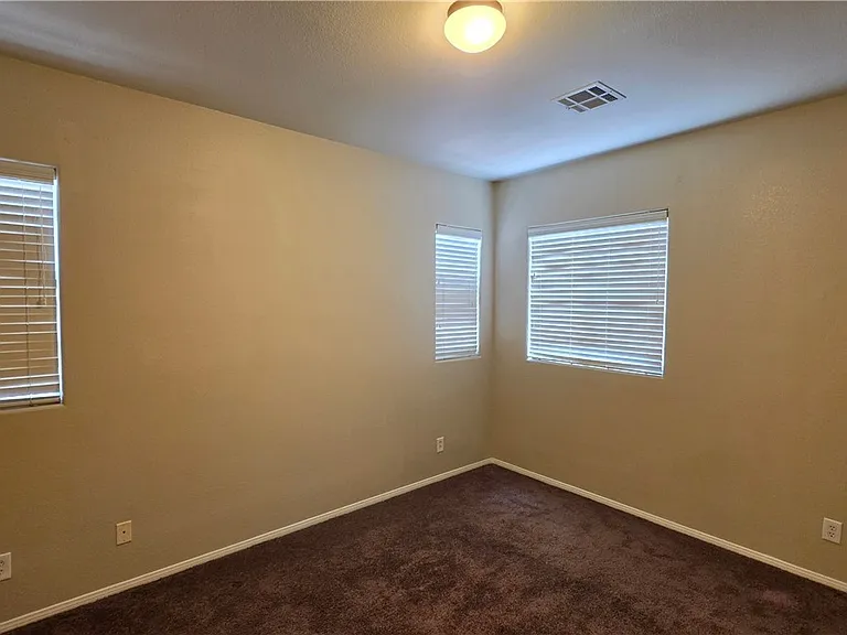 8149 Lake Geneva Ct — Photo 9