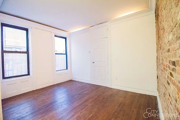 Rented by City Connections Realty | media 7