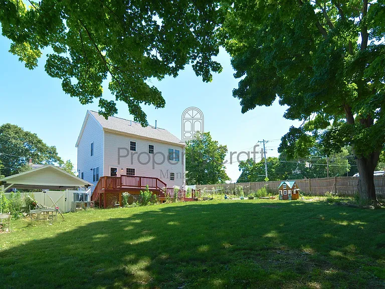 6 Meeting House Ln — Photo 12