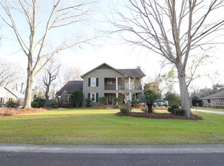 22 Orchard Dr, Fairhope, AL 36532