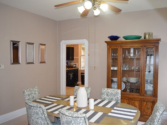 5th image of 7437 Elm Ave