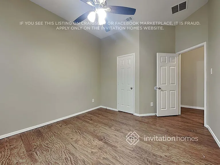 510 Maplewood Dr — Photo 10