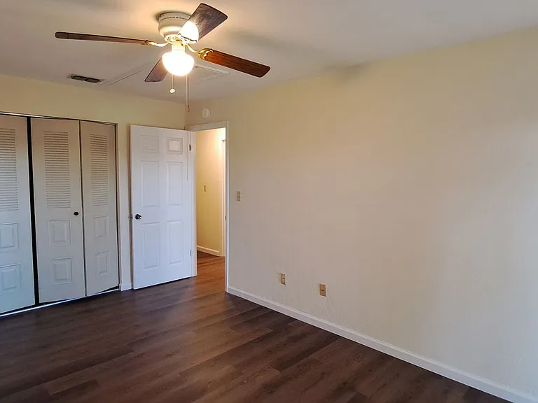 1715 SW 69th Way — Photo 10