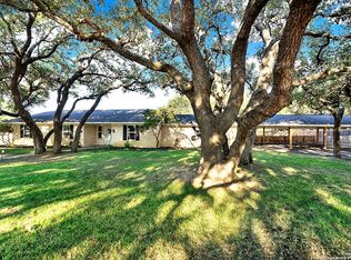 3 Quail Hollow Dr, Pleasanton, TX 78064
