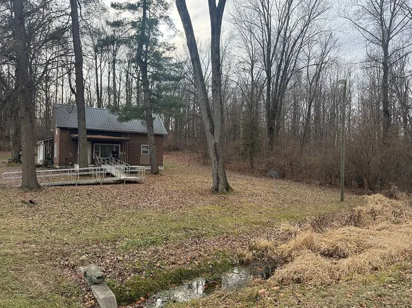 407 W Hymera Jackson St, Shelburn, IN 47879