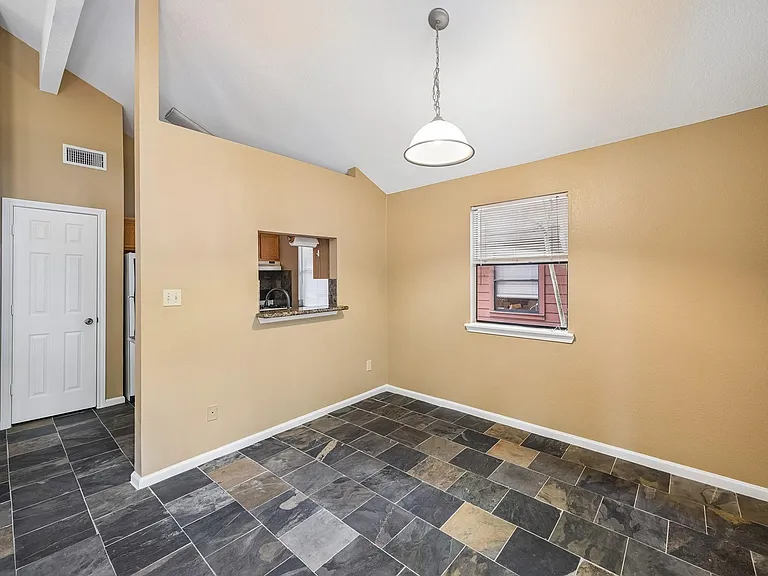 422 Nursery Rd — Photo 15