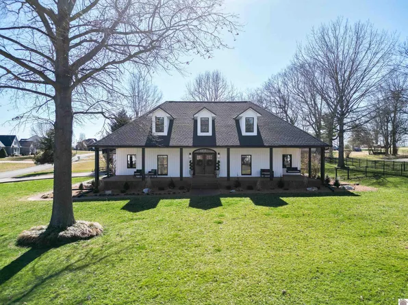320 Muirfield Dr, Princeton, KY 42445