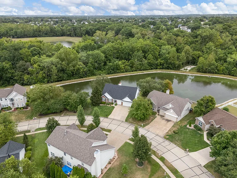 8050 Knights Crossing Dr — Photo 8