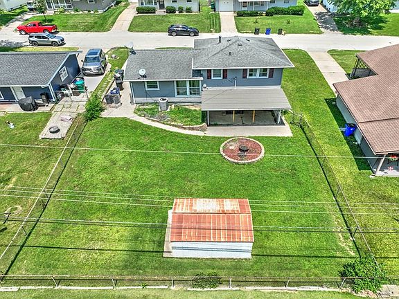 5th image of 25 Ridge Dr