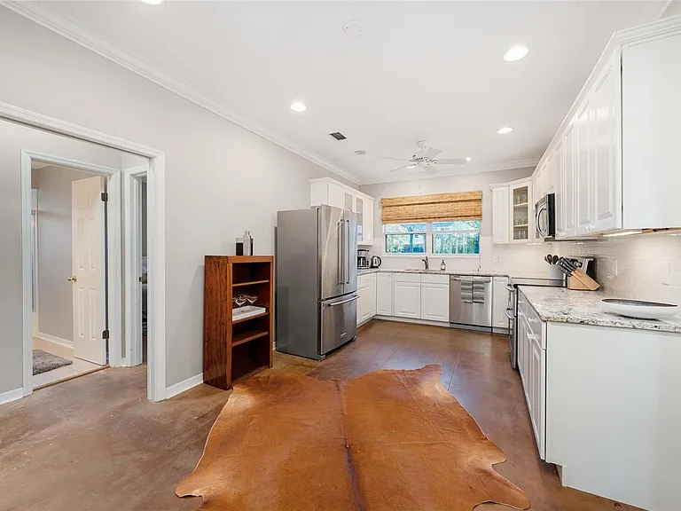 8120 NW 48th Ln — Photo 34